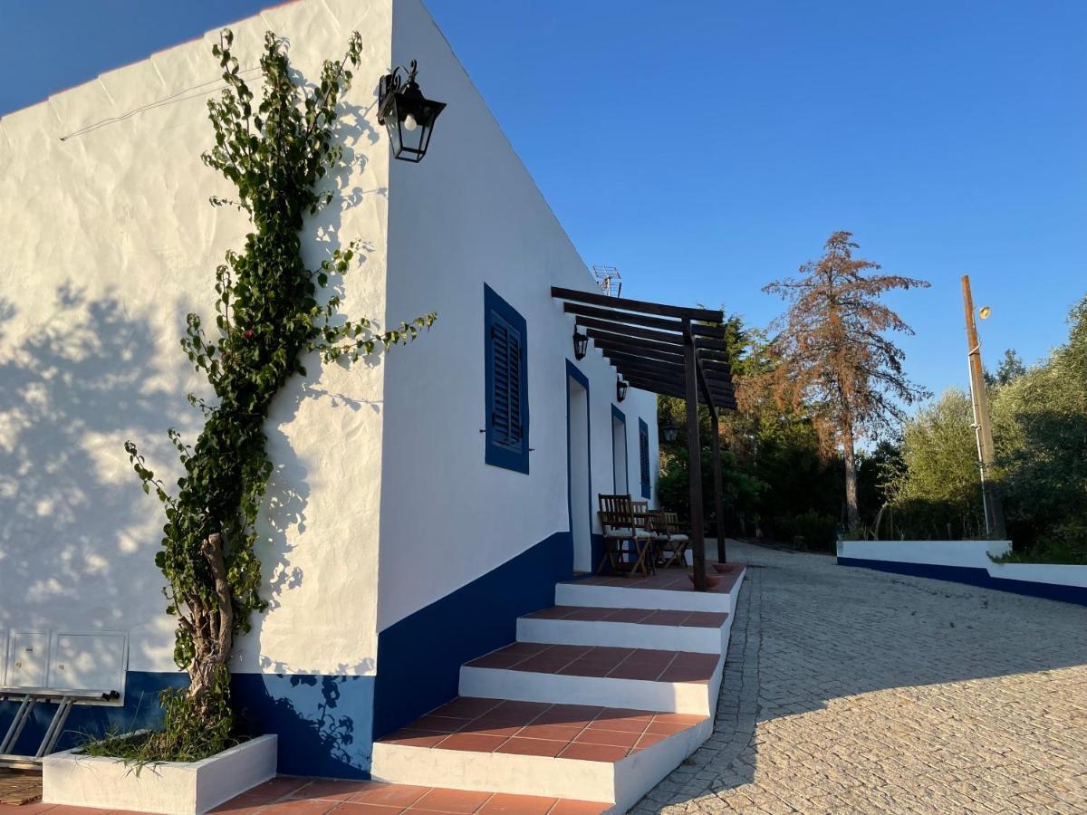 Montes De Charme Bed & Breakfast Avis Exterior photo